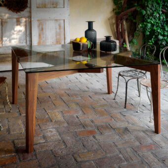 Autoreggente Table