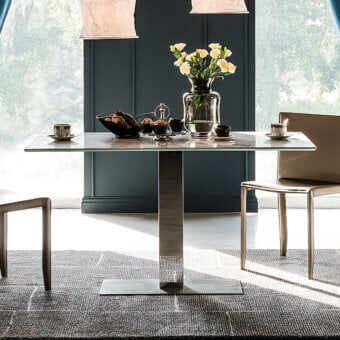 Superior Cattelan Italia Elvis Keramik table in light gray with a marble-like ceramic top and brushed steel base
