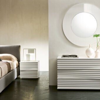 Exceptional Pacini & Cappellini Tiffany nightstand with veneered ash wood and solid ash wood drawers in glossy white finish