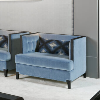 Attesa Lounge Chair