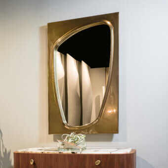 Lapeto Mirror