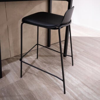 Olly Stool