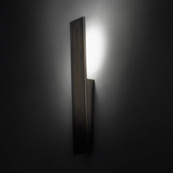 Essential Wall Lamp