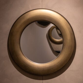 Orbit Mirror