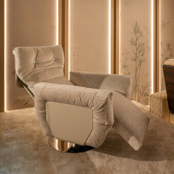 Sharpei Swivel Reclining Lounge Chair
