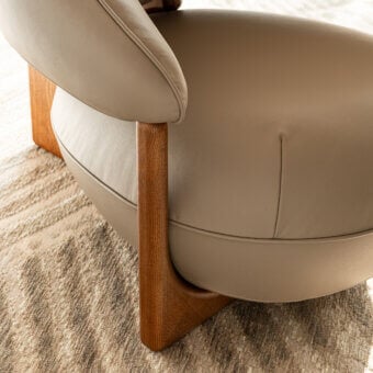 Ruby Lounge Chair