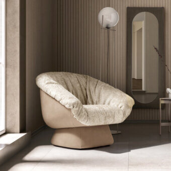 Hall Lounge Chair