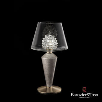 Distinguished Barovier&Toso Grace table lamp crafted in glass, metal and crystal with polished golden finish