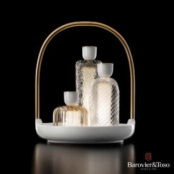 Exceptional Barovier&Toso Trinitas table lamp with three mouth-blown Venetian crystal elements and gold-plated metal arch