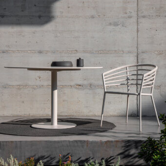 Archy Armchair