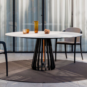 Furniz Table