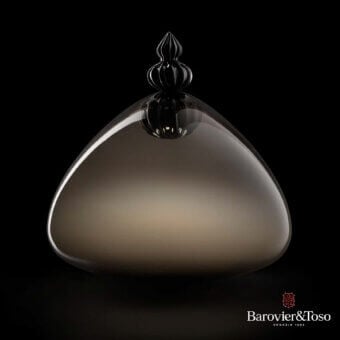 Exceptional Barovier&Toso Padma table lamp with hand-blown glass, amber gradients and delicate Murano ribbing crafted with a glossy finish