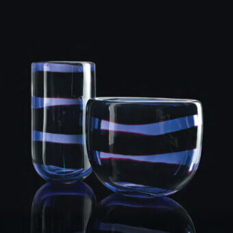 Superior Wave Murano Glass Domingo vase set crafted in saturated Murano glass with glossy horizontal bands of dark, white, and lavender tones