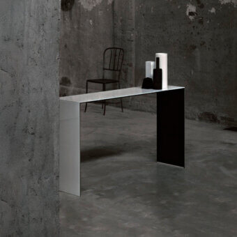 Distinguished Glas Italia Bridge console crafted in laminated glass with white opaque lacquered tabletop and black opaque lacquered base