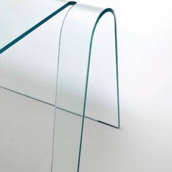 Superior Glas Italia Folio desk crafted from a single sheet of transparent glass with a gently curved silhouette