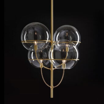 Superior Oluce Lyndon suspension lamp crafted in polished golden metal with clear glass globes and a candelabra structure