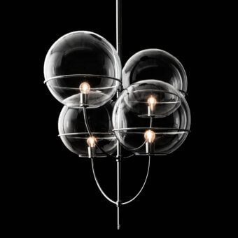 Exceptional Oluce Lyndon suspension lamp crafted in polished metal with four transparent glass spheres creating a minimalist silhouette