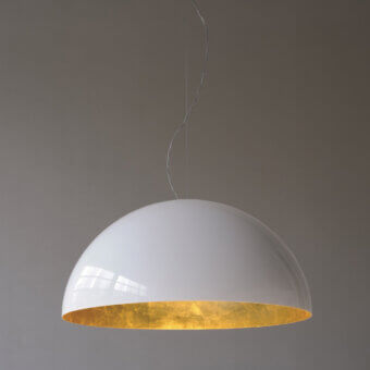 Exceptional Oluce Sonora lamp suspension crafted in Italy with glossy white and gold-toned metal exterior finish