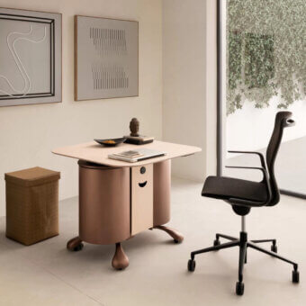 Distinguished Presotto Caddy desk with a Rosso Porpora finish and matt Titanio door in warm rose-beige Birch
