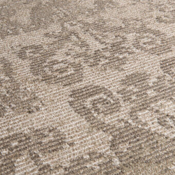 Exquisite Amini Mystique rug hand-knotted in Nepal with natural silk and Tibetan wool loop and cut finish
