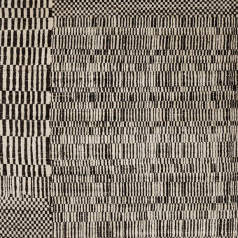 Distinctive Amini One of a Kind rug with tribal style in black and white wool, hand washed and carved in Italy