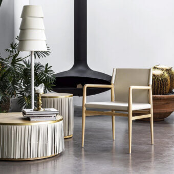 Exceptional Enrico Pellizzoni Ledermann lounge chair crafted with light-toned wood and premium leather in a satin finish
