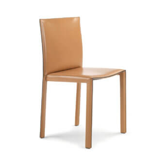 Elegant Enrico Pellizzoni Pasqualina chair with completely leather-covered structure and subtle darker brown stitching in caramel tan hue