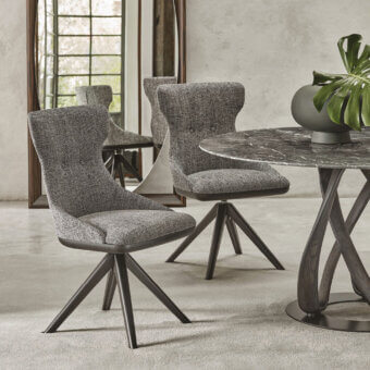Andy Swiveling Chair