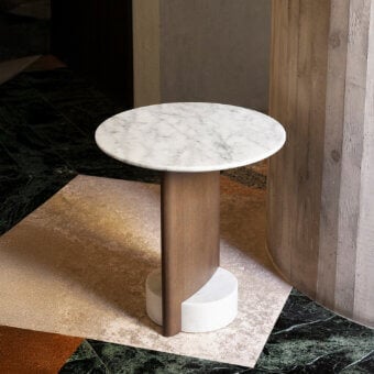 Exceptional Potocco Syn side table with white marble tabletop and gracefully curved medium-brown toned wood base in satin finish