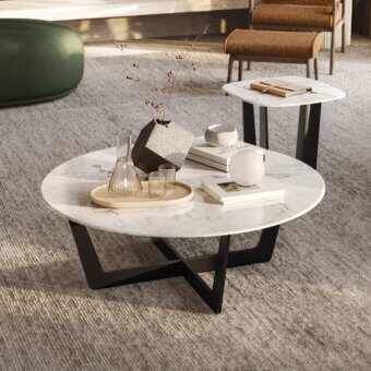 Exceptional CTS Salotti Charme coffee table with polished white marble top and matte painted metal base