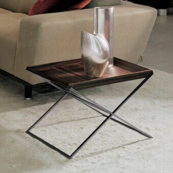 Superior Giorgetti Dual Auxiliary Table with dark brown Canaletto walnut surfaces and blackened steel base exhibiting a glossy finish