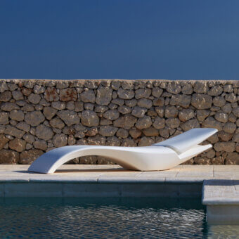 Distinguished MY YOUR Zoe Lounger, a white Italian lounger crafted with durable Poleasy® shell and fully chromed metal components with a matte finish