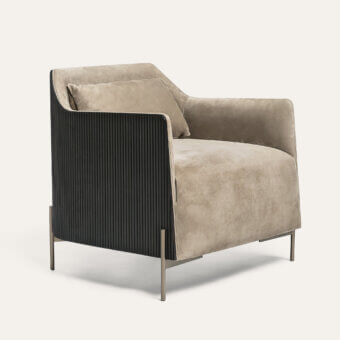 Exceptional Shake Hege lounge chair with curved ash-plywood frame and sleek varnished steel legs in a muted beige textured upholstery