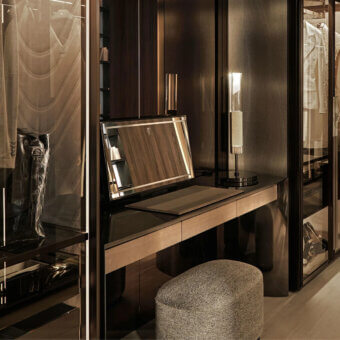 Exclusive Visionnaire Milano lamp with warm brown marble and embossed steel in satin finishes