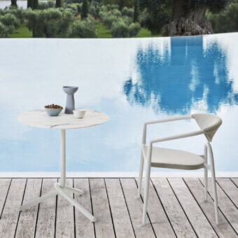 Superior Roberti Rattan Maratea armchair with light beige woven textile and white satin powder-coated aluminum frame crafted in Italy