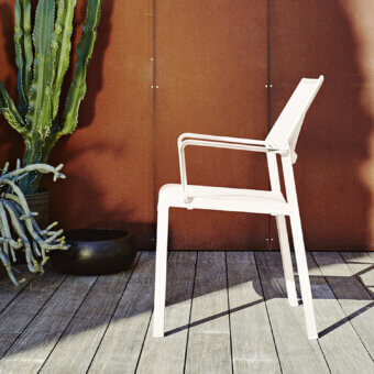 Distinguished Roberti Rattan Samba Rio armchair crafted in aluminum with woven batyline and powder-coated finish