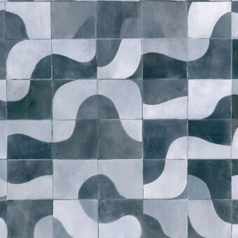 Elegant Wall&Decò Cinnamon Shadows Outdoor wallpaper with a geometric grid in dark teal and white fiberglass fabric with a protective finish