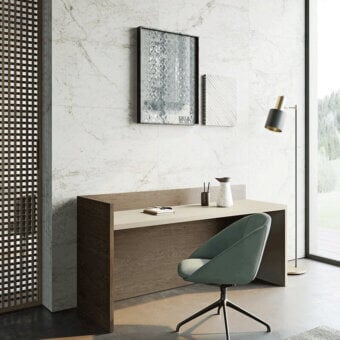 Distinguished Dallagnese Modula desk with wraparound design in medium-toned brown wood and creamy-white tabletop with matte finish