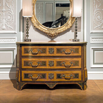 Lavish Provasi 0686 dresser crafted in Myrtle burl wood with autumnal tones and gilded satin finish