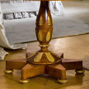 Exquisite Provasi 2938 Bistrot table crafted in cherrywood with marble tabletop and antique gold light patina