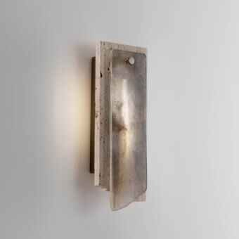 Architectural Arte Veneziana Sabina wall lamp crafted with travertine marble and extra-clear glass featuring mixed Fondale finishes in warm beige and silver
