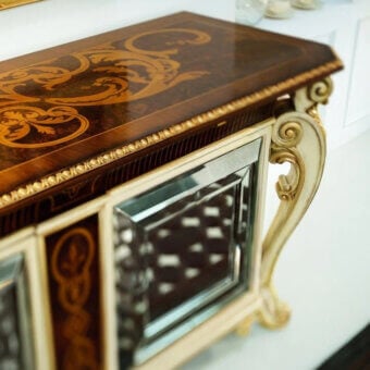 Lavish Faber Mobili Allnatt sideboard built in Persian walnut burl with maple inlay and glossy finish