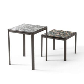 Superior Giorgetti Aldìa side table with dark gray painted metal and speckled Palladiana marble top