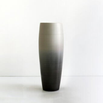 Superior Rina Menardi Vasi Ovali vase crafted in Italy with a gradient from light to dark gray and satin finish