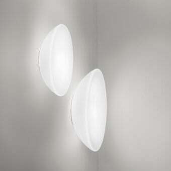 Superior Vistosi Infinita wall lamp crafted in Murano glass with satin finish and gentle ambient glow
