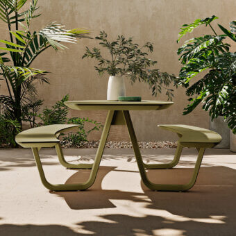 8Teen Table With Benches