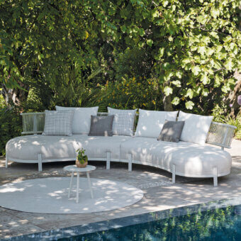 Loto Sectional
