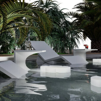Distinctive Serralunga Aquaplano side table crafted in light gray recyclable plastic with a smooth matte finish