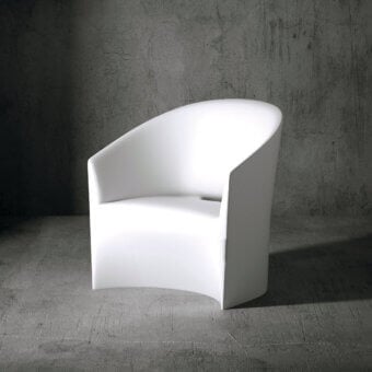 Distinguished Serralunga Pine Beach lounge chair crafted in bright white recyclable LLDPE with a uniformly matte finish