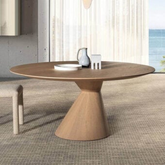 Chapeau Round Table